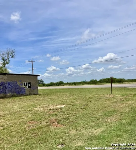 3768 Highway 281 Pleasanton, TX 78064